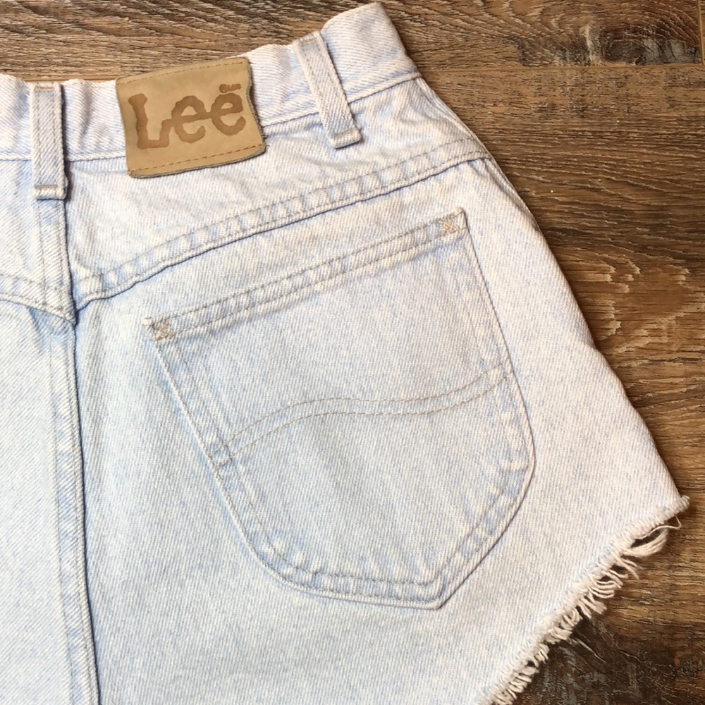 Lee Vintage Cutoff Light Wash Denim Shorts Sz 6